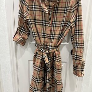 Burberry Tan and Black Dress with Classic Check Pattern
Worn twice